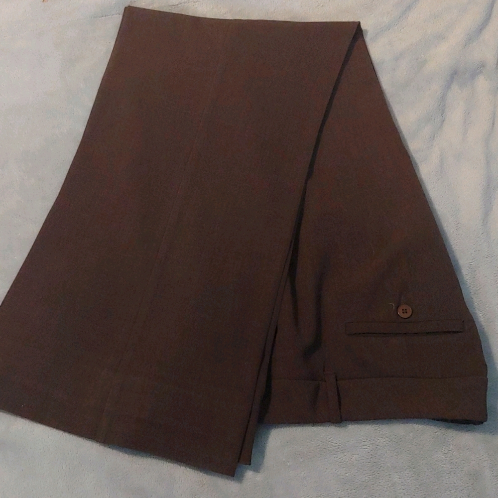 Brown NY&C stretch dress pants